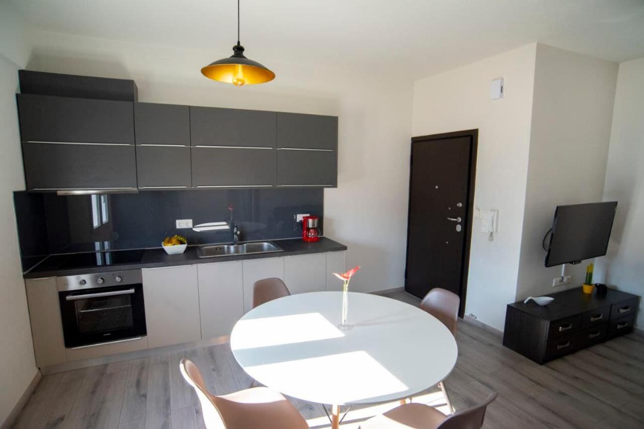 Ierapetra Flats Apartment Ngoại thất bức ảnh